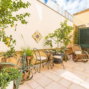2* Bed & Breakfast Dimora Le Tre Muse